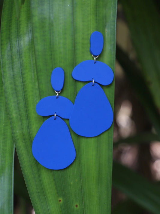 Geometric earrings in cobalt blue