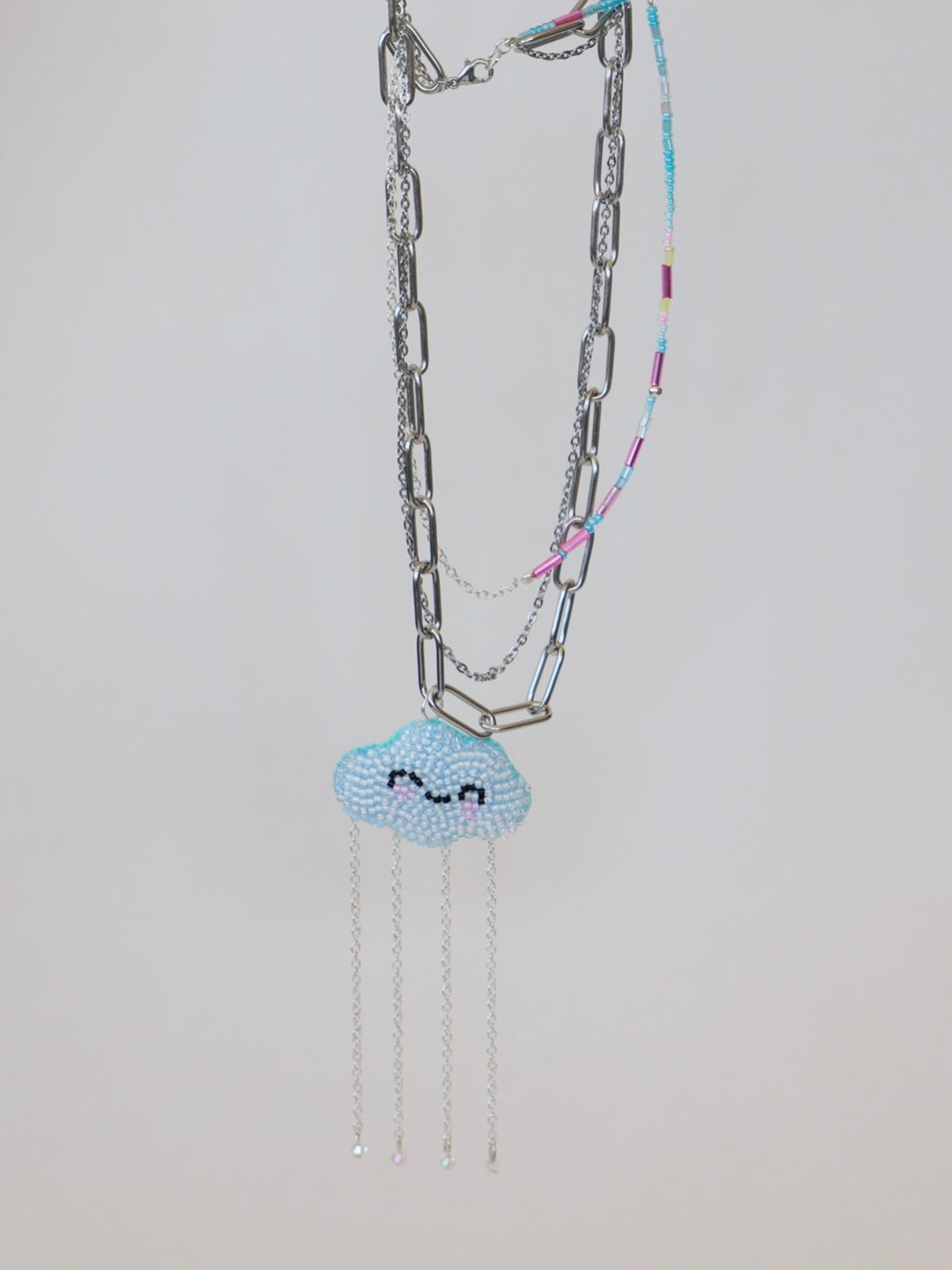 Cute modern bead and chain necklace